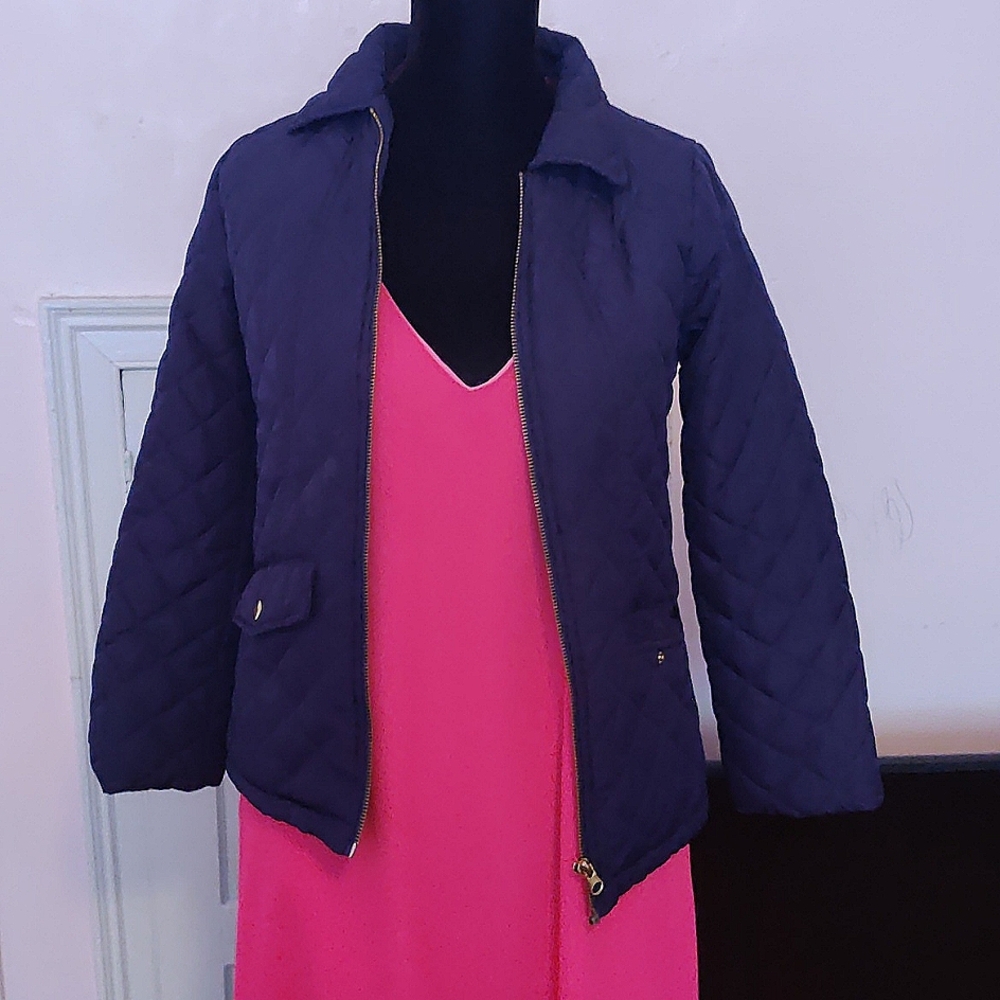 Girls lite weight, quilted pattern jacket. Blue